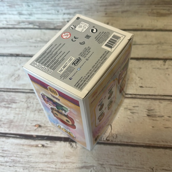 Funko Disney Princess Ariel 1012 in Damaged Box - Picture 6 of 6